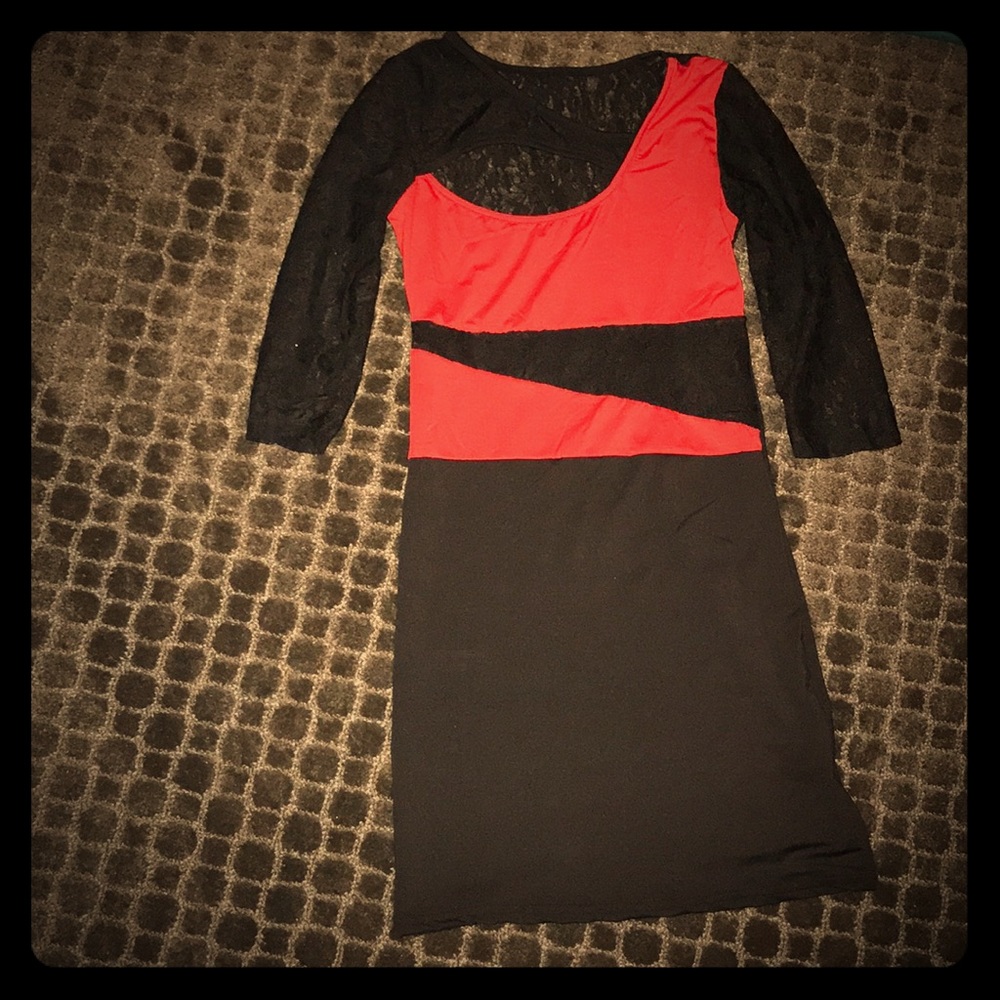 Black and red lacy dress